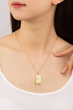 HAMSA PENDANT NECKLACE - GOLD